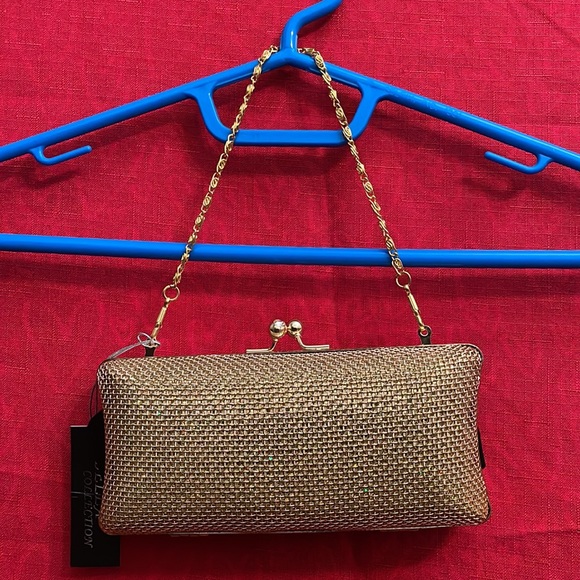 Women’s Gorgeous Gold Purse with white sparkle Tiny Stones Embedded. NWOT - Picture 12 of 14